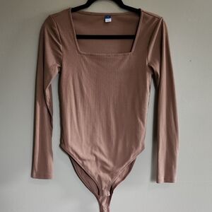 Womens Old Navy Square Neck Long Sleeve Bodysuit - Tan
